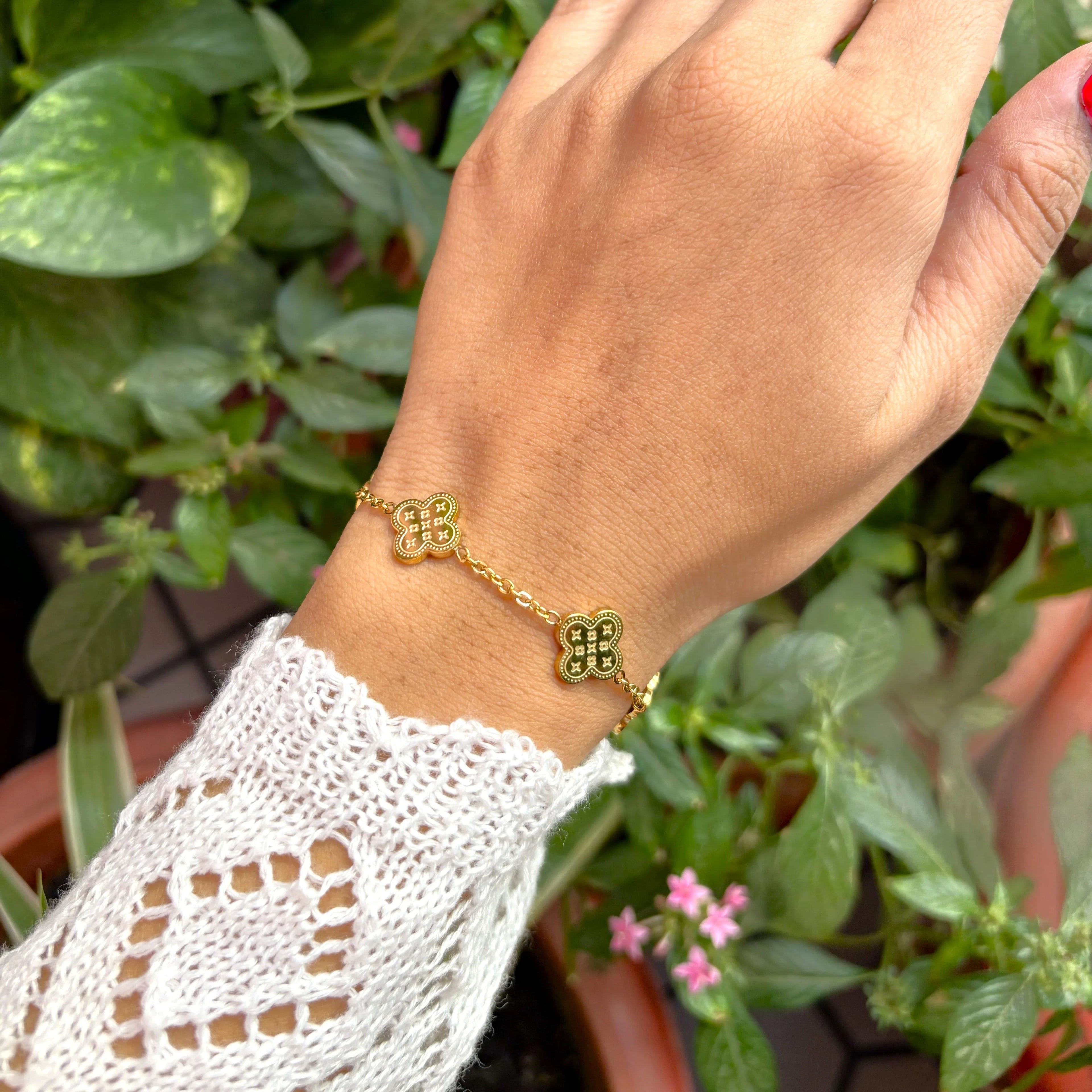 Gold Clover Charm Bracelet