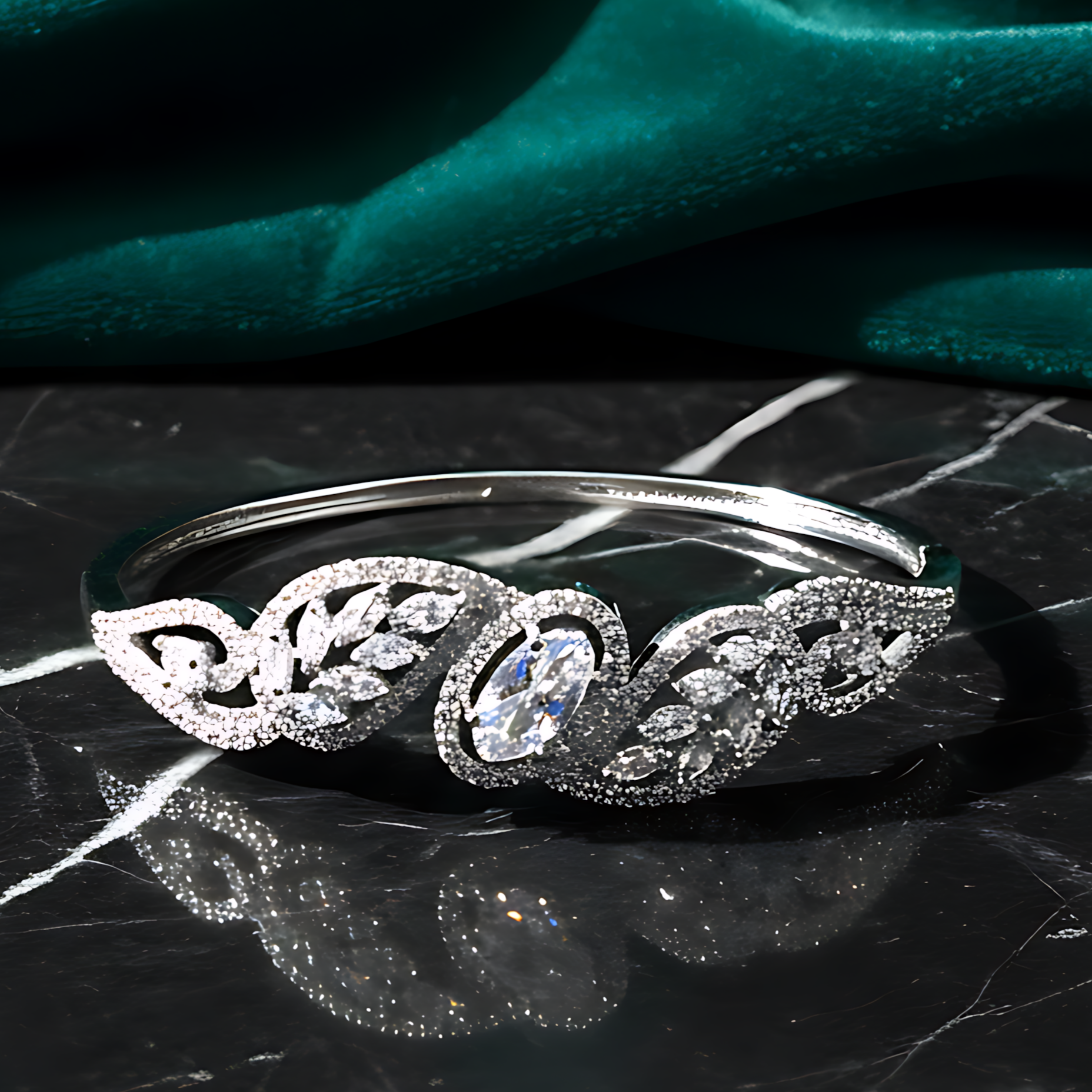 Leaf Design AD Bracelet