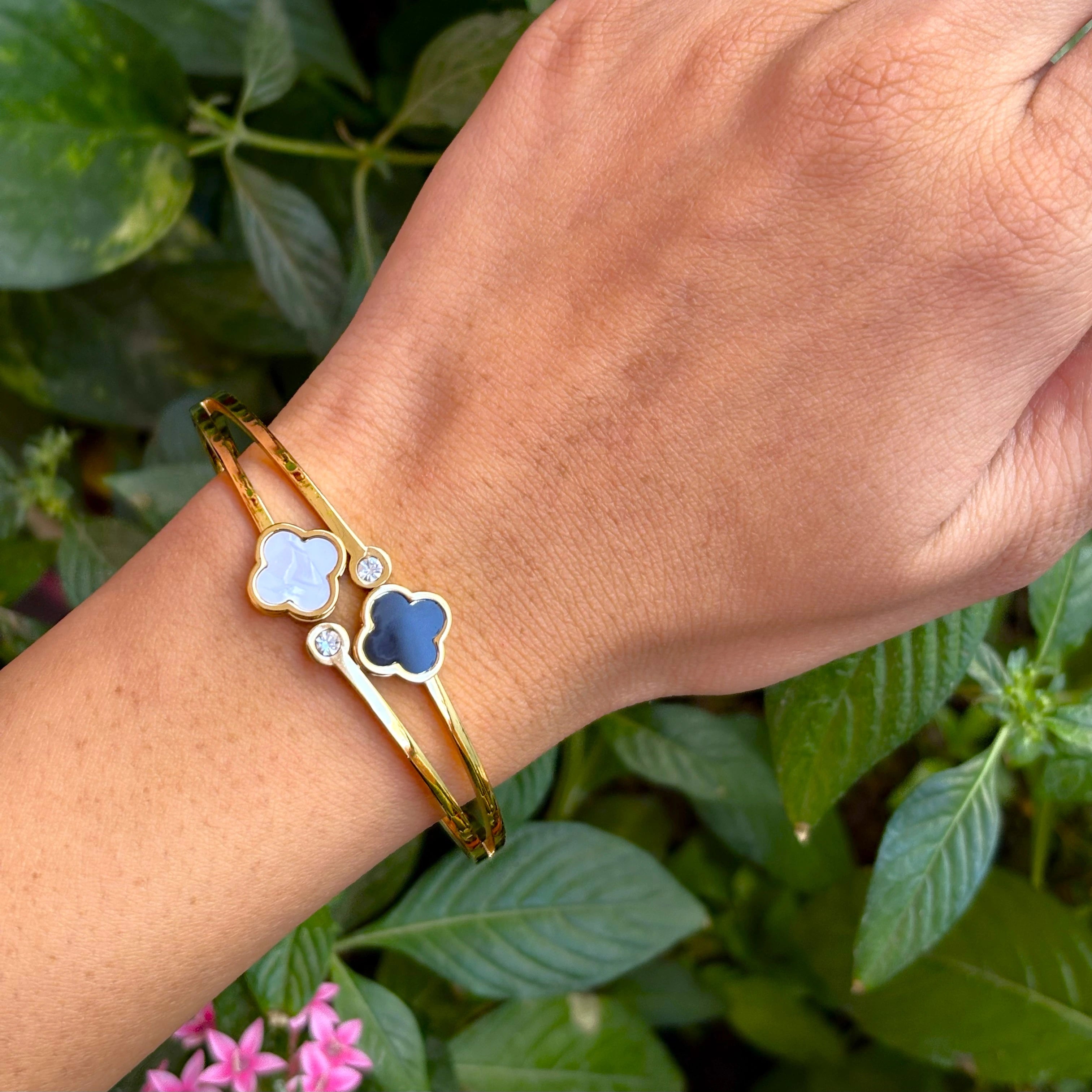 Black & White Clover Bracelet