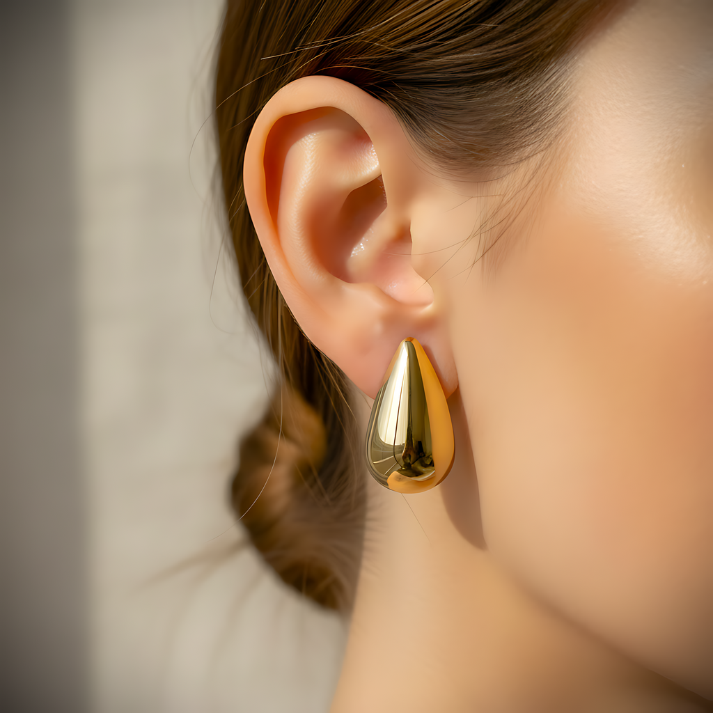 Minimalist Gold Teardrop Stud Earrings