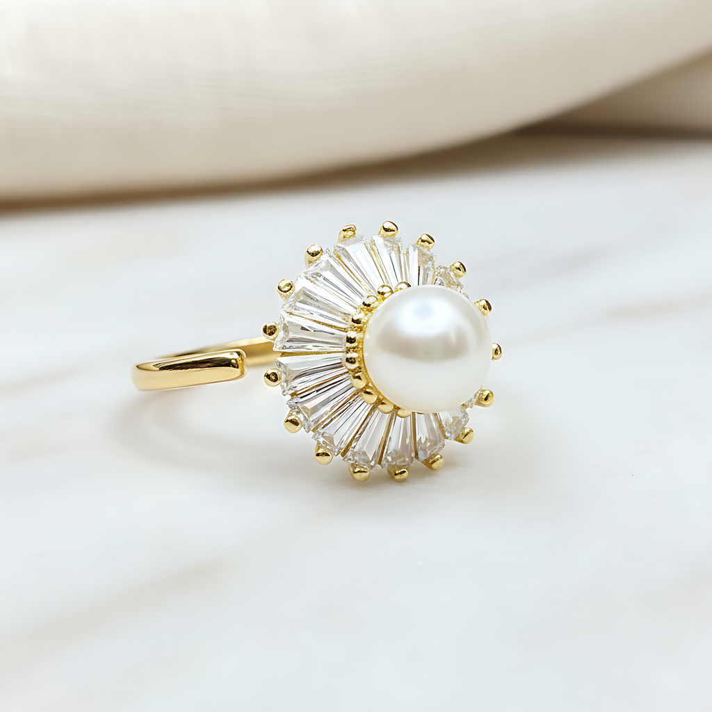 Pearl Crown Spin Ring