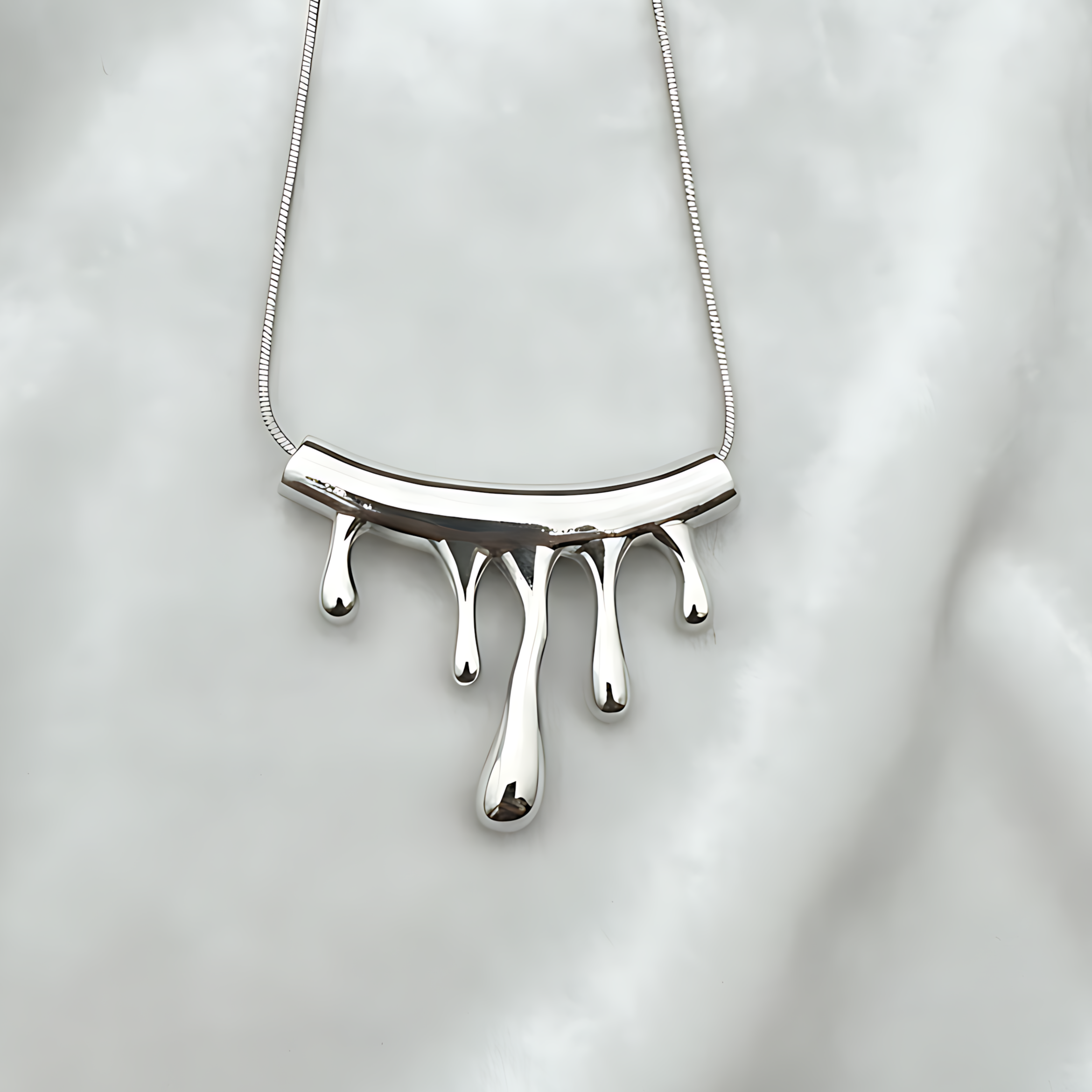 Silver Drip Effect Necklace