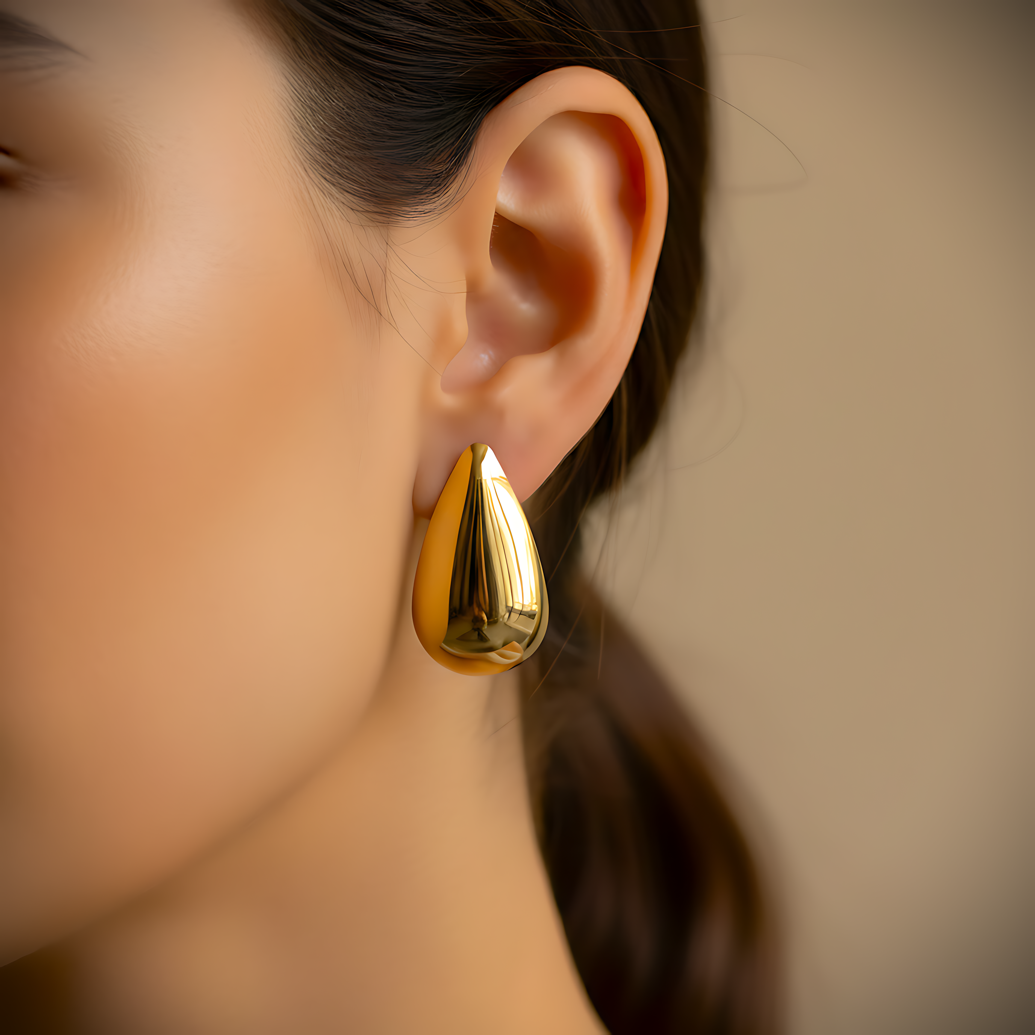 Minimalist Gold Teardrop Stud Earrings