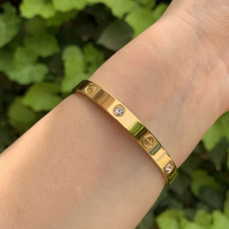 Luxury Screw Design Bracelet